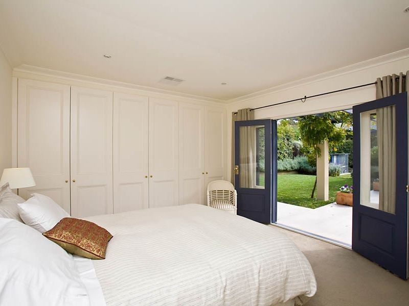 12 Roebuck Street, Red Hill ACT 2603