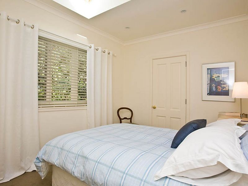 12 Roebuck Street, Red Hill ACT 2603