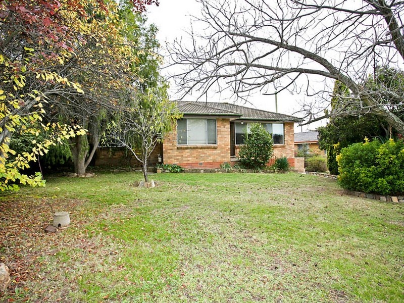 8 Purser Street, Chifley ACT 2606