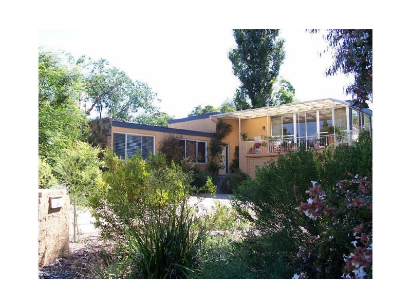 2 Arnhem Place, Red Hill ACT 2603