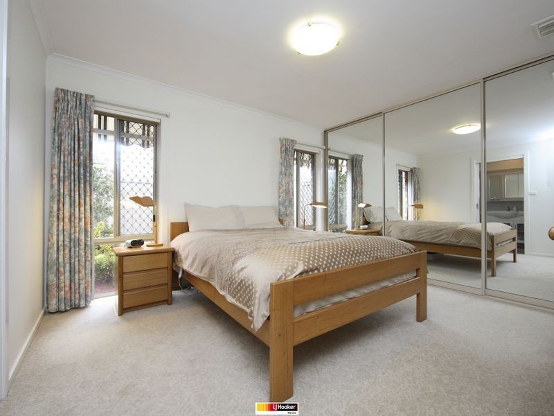 10 Tungun Street, Narrabundah ACT 2604