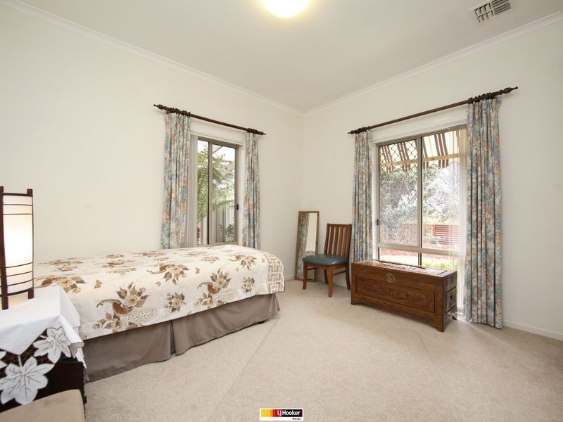 10 Tungun Street, Narrabundah ACT 2604