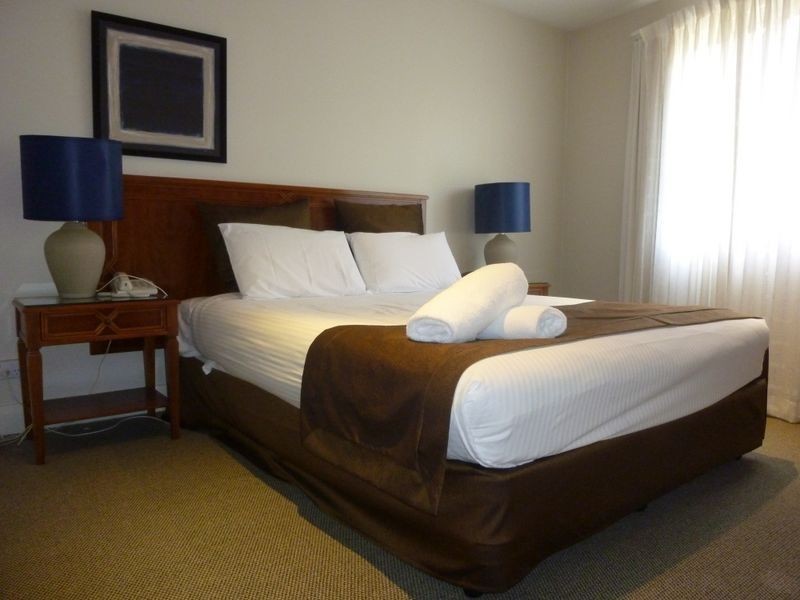 42/6 Empire Circuit, Forrest ACT 2603