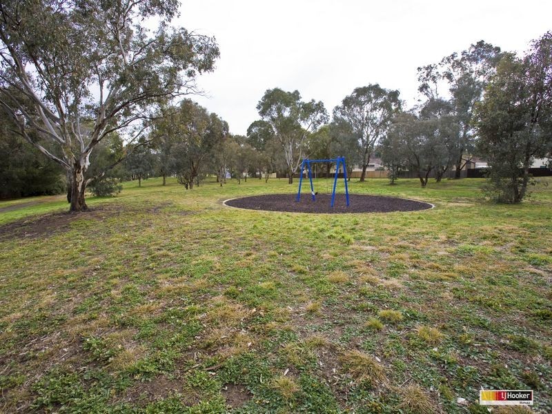 13 Warby Place, Charnwood ACT 2615