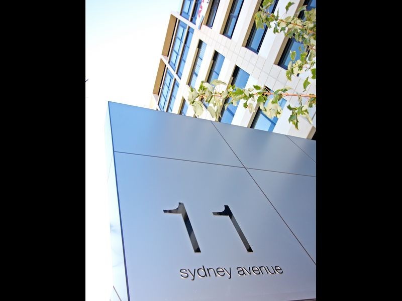 4/11 Sydney Avenue, Barton ACT 2600