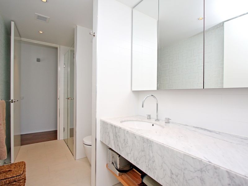 4/11 Sydney Avenue, Barton ACT 2600