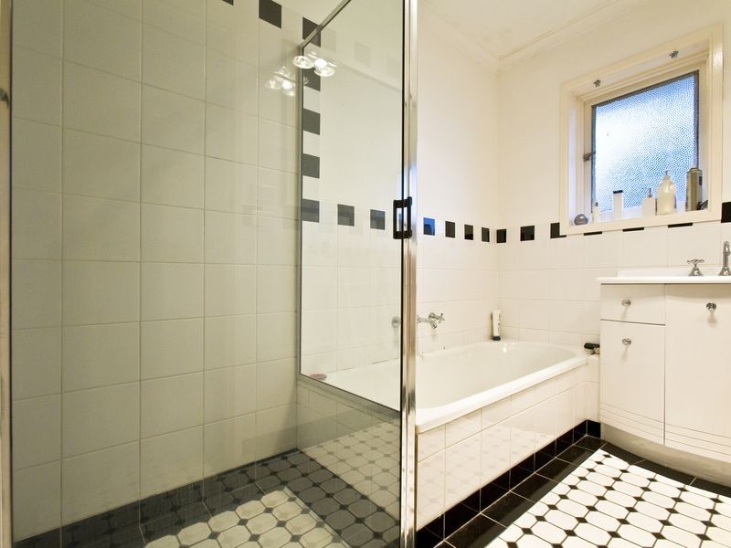 3 Narambi Street, Narrabundah ACT 2604