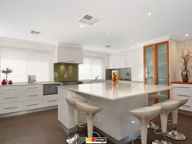 24 Richardson Circuit, Conder ACT 2906