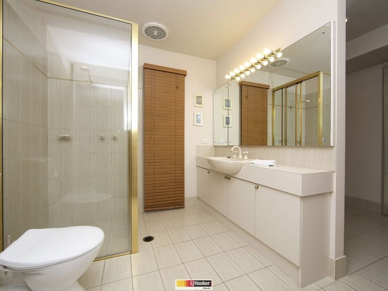 16 Corrigan Place, Isaacs ACT 2607