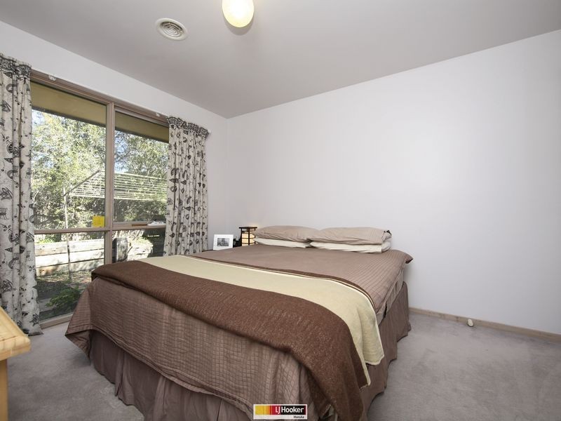 16 Corrigan Place, Isaacs ACT 2607