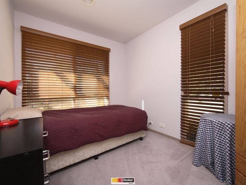 16 Corrigan Place, Isaacs ACT 2607