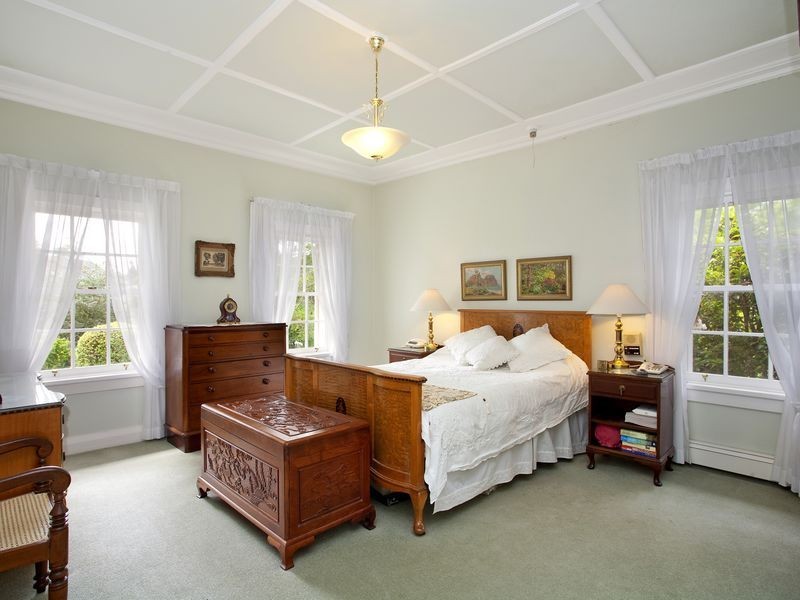 10 Dampier Crescent, Forrest ACT 2603