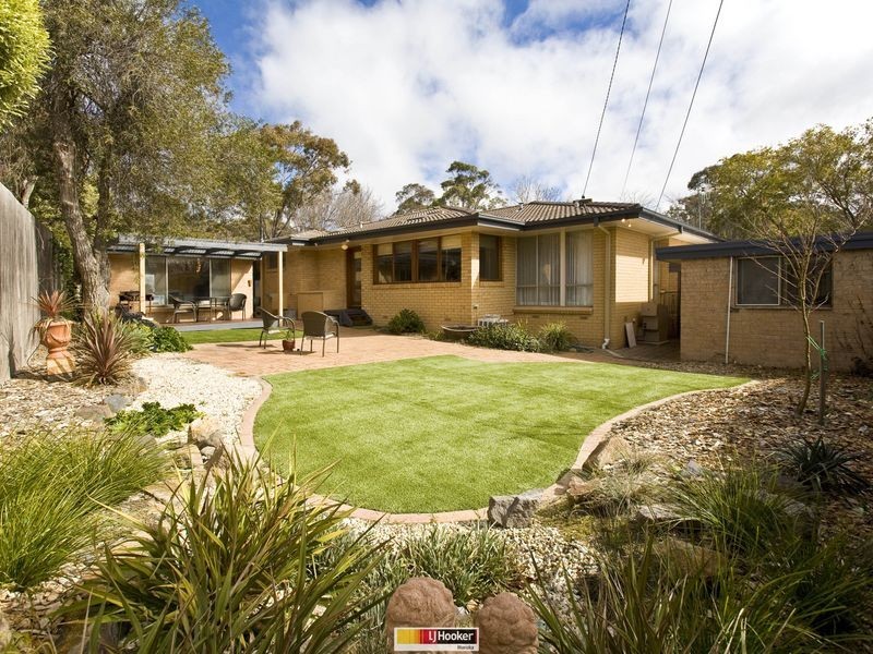 104 Hawkesbury Crescent, Farrer ACT 2607