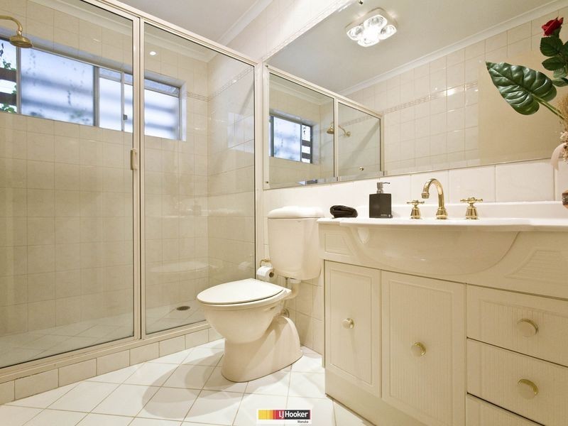 104 Hawkesbury Crescent, Farrer ACT 2607