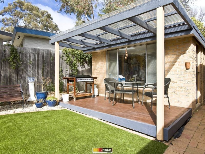 104 Hawkesbury Crescent, Farrer ACT 2607