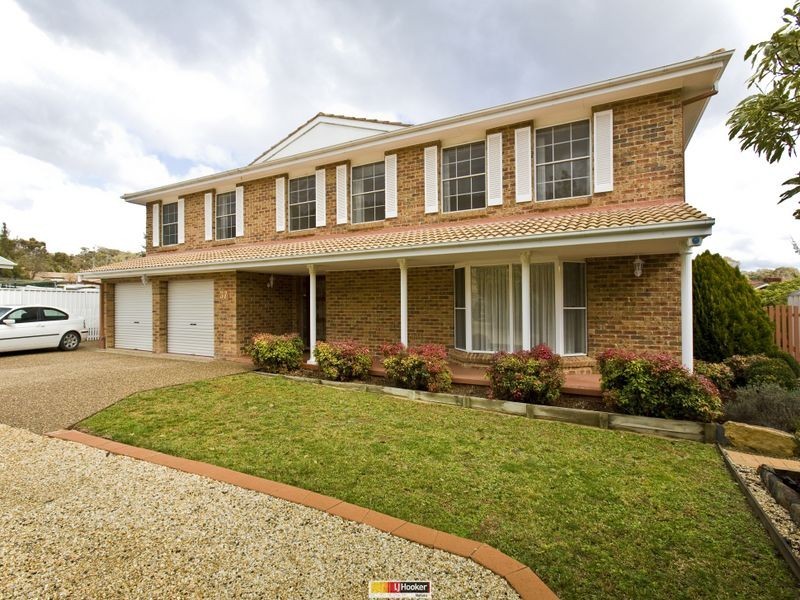 37 Rowntree Crescent, Isaacs ACT 2607