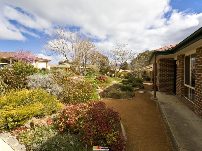4 Mattingley Court, Banks ACT 2906