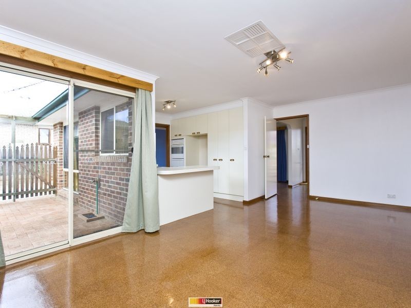 4 Mattingley Court, Banks ACT 2906