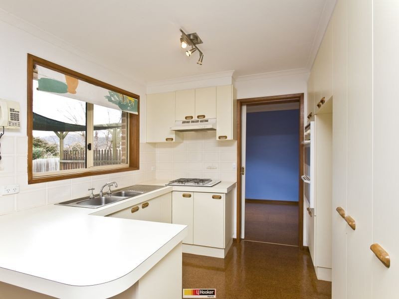 4 Mattingley Court, Banks ACT 2906