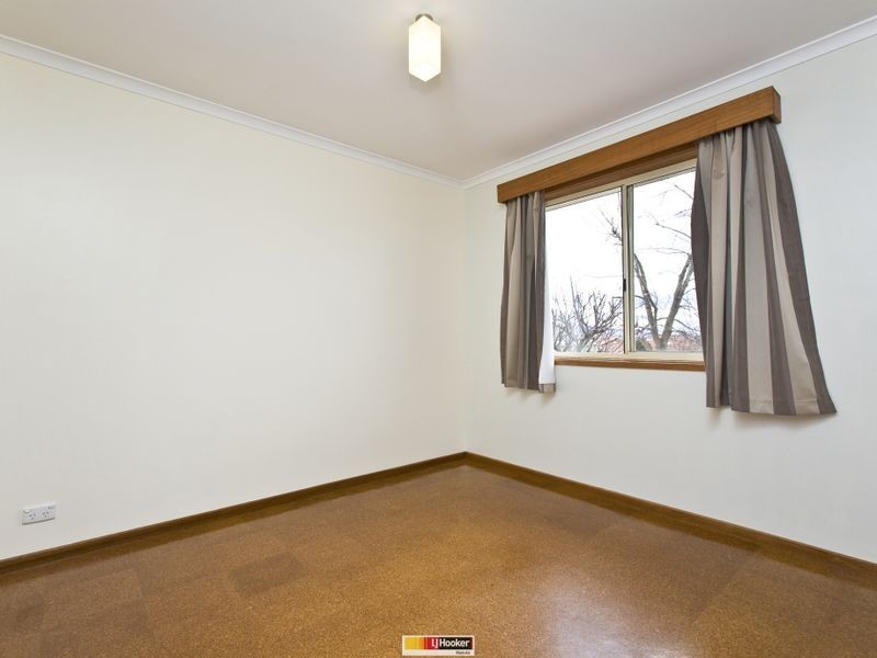 4 Mattingley Court, Banks ACT 2906