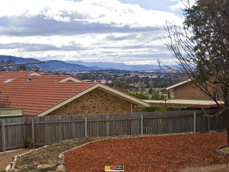 4 Mattingley Court, Banks ACT 2906