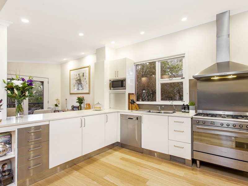 71 Walker Crescent, Narrabundah ACT 2604