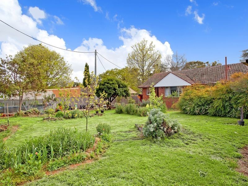 72 Captain Cook Crescent, Griffith ACT 2603