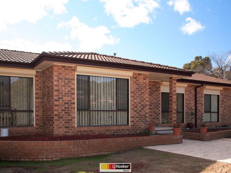 12 Burtt Crescent, Calwell ACT 2905