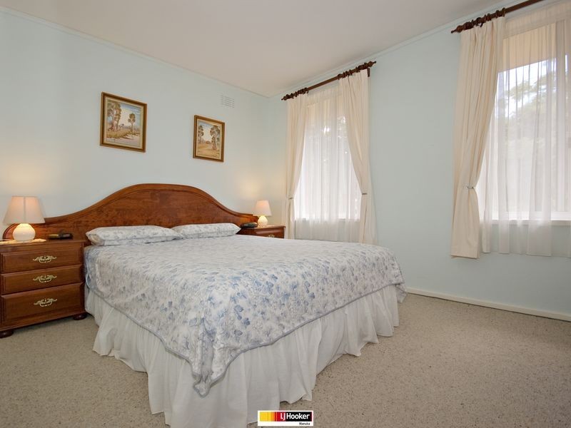 62 Jensen Street, Hughes ACT 2605