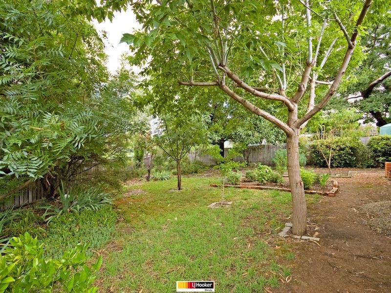 62 Jensen Street, Hughes ACT 2605