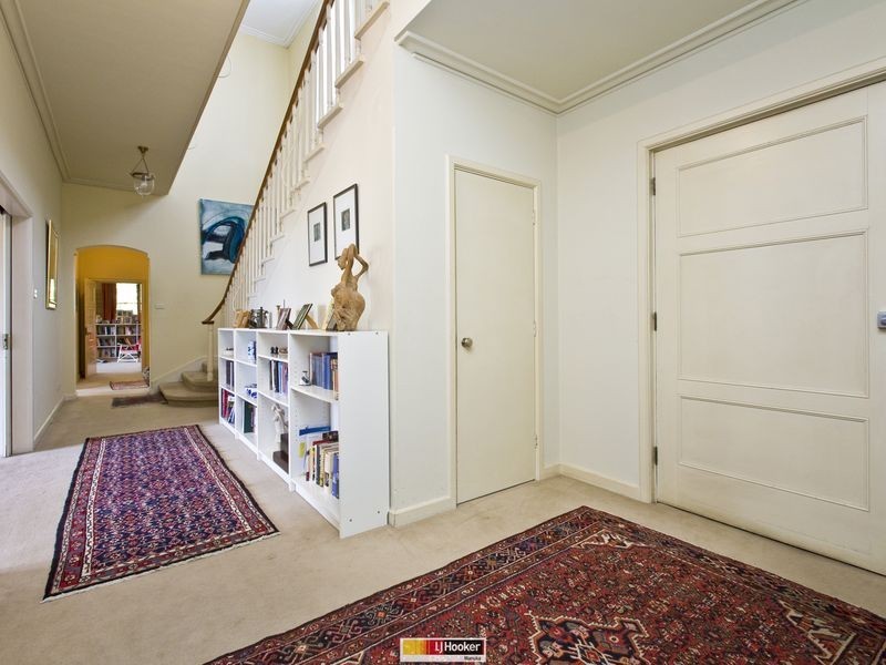 17 Canterbury Crescent, Deakin ACT 2600