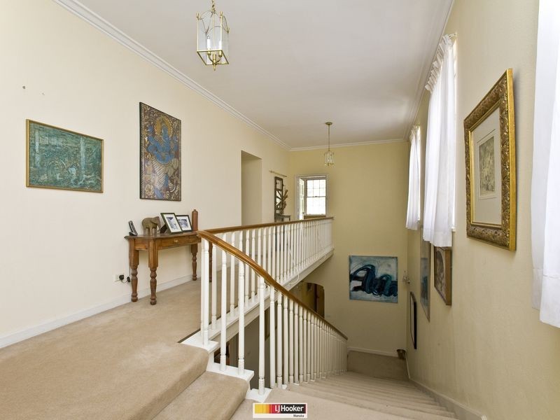 17 Canterbury Crescent, Deakin ACT 2600