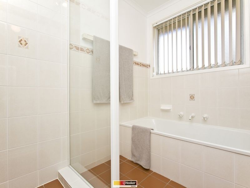 4 Riordan Street, Fadden ACT 2904