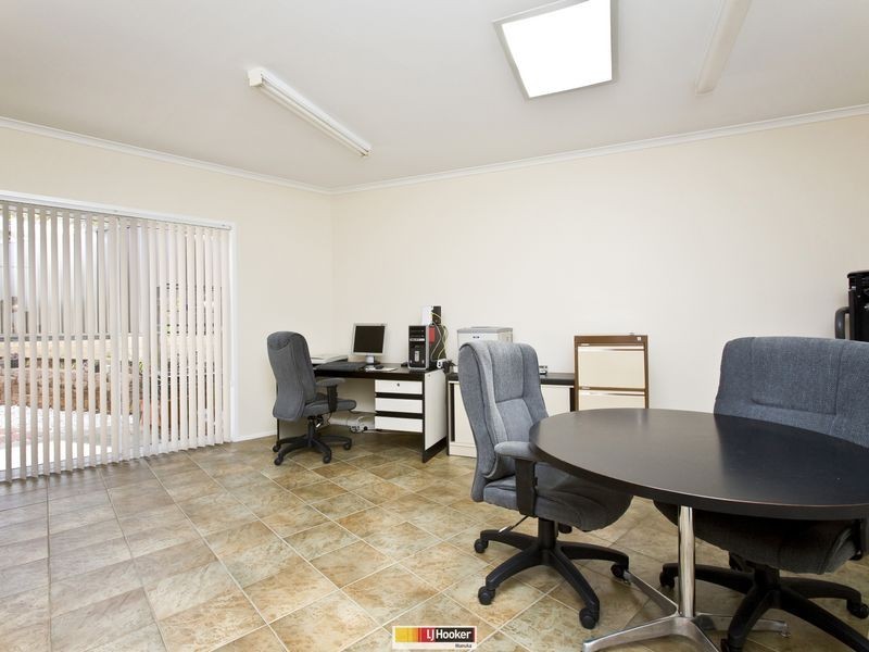 4 Riordan Street, Fadden ACT 2904