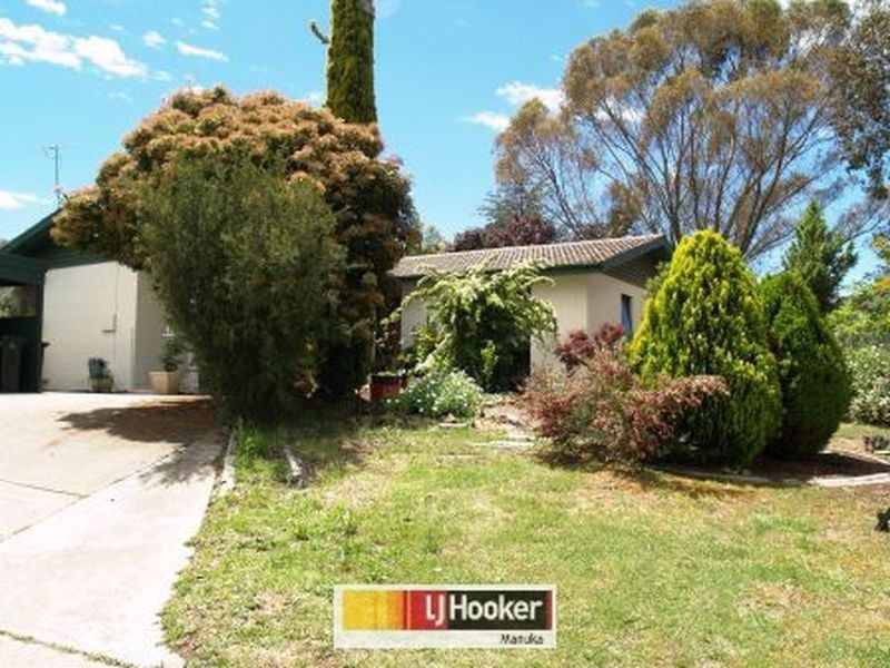 2 Beadle Place, Charnwood ACT 2615