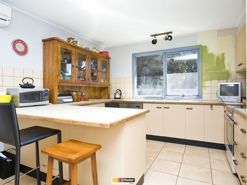 2 Beadle Place, Charnwood ACT 2615