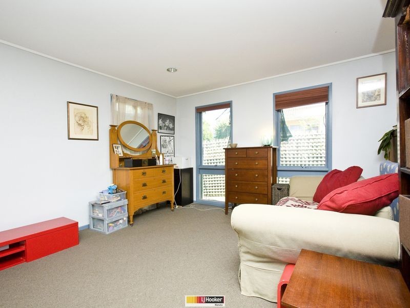 2 Beadle Place, Charnwood ACT 2615