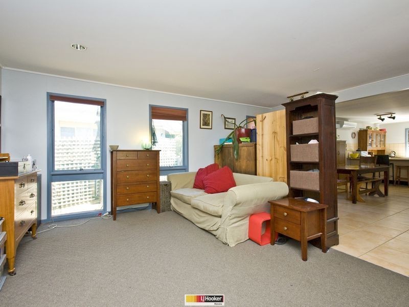 2 Beadle Place, Charnwood ACT 2615