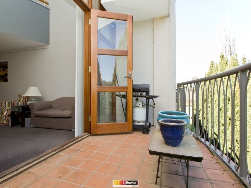 57/18 Captain Cook Crescent, Griffith ACT 2603