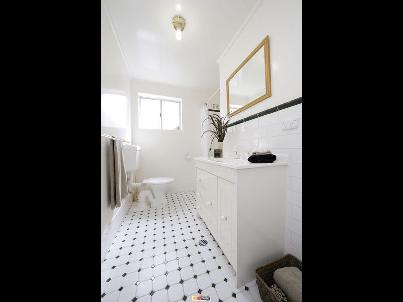 24 Munro Place, Curtin ACT 2605