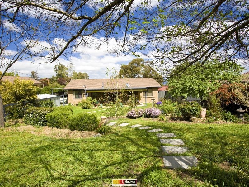 4 Flockton Place, Chisholm ACT 2905
