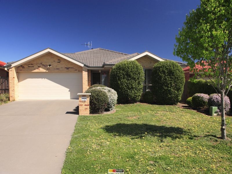 15 Cantamessa Ave, Gungahlin ACT 2912