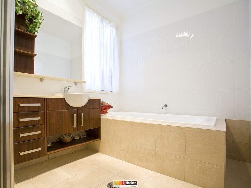 7/5 Foxton Crescent, Fadden ACT 2904