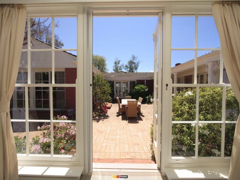 10 Charlotte Street, Red Hill ACT 2603