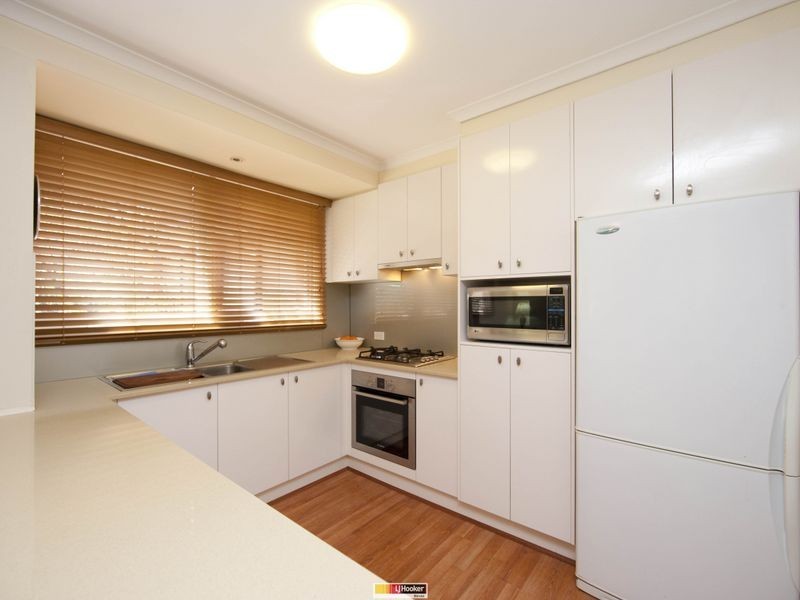 4 Shore Place, Weston ACT 2611
