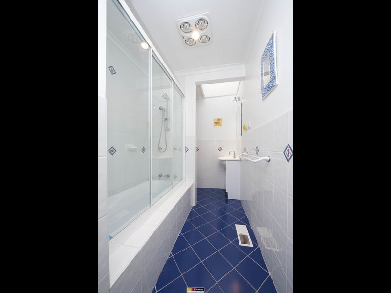 4 Shore Place, Weston ACT 2611