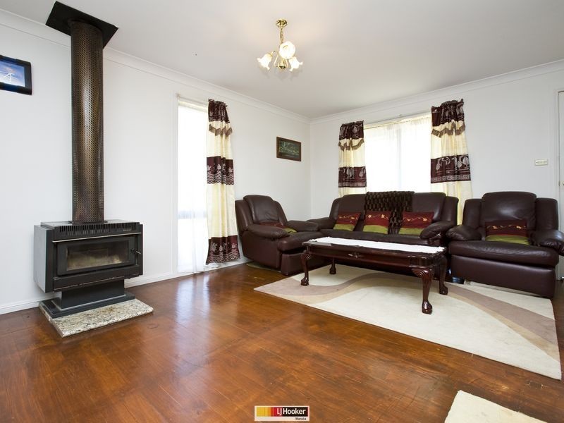 2 Garrad Court, Charnwood ACT 2615