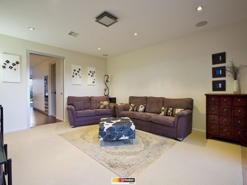 11/25 Jerrabomberra Avenue, Narrabundah ACT 2604
