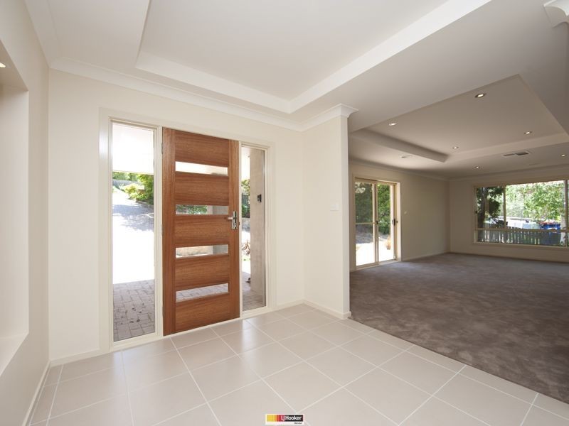 52 Nicklin Crescent, Fadden ACT 2904