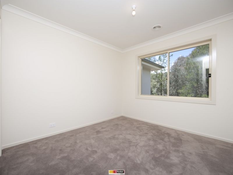 52 Nicklin Crescent, Fadden ACT 2904